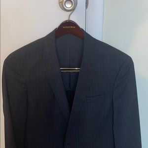 Hugo Boss charcoal grey patterned suit